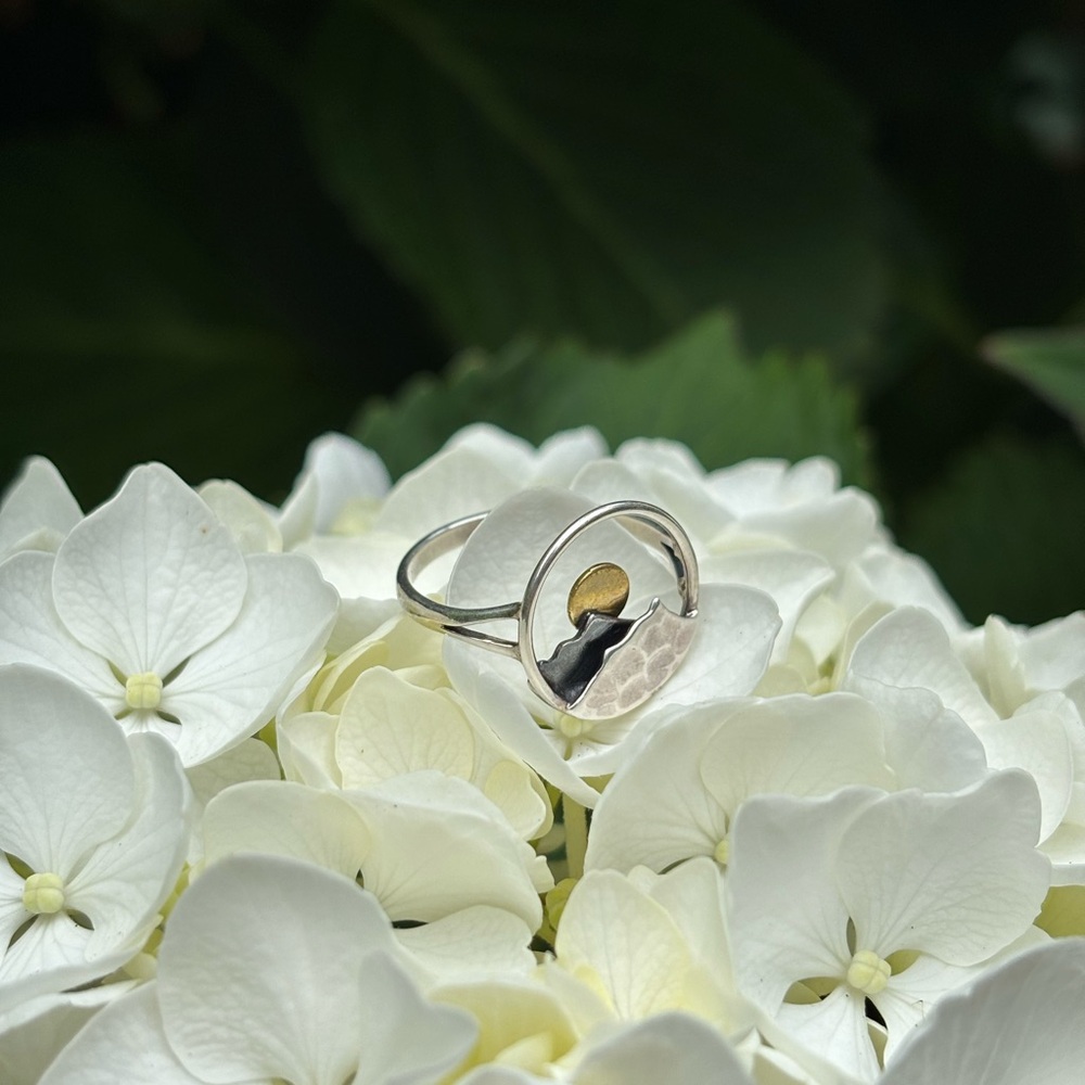 Elegant Silver and Gold Mountain Range Ring